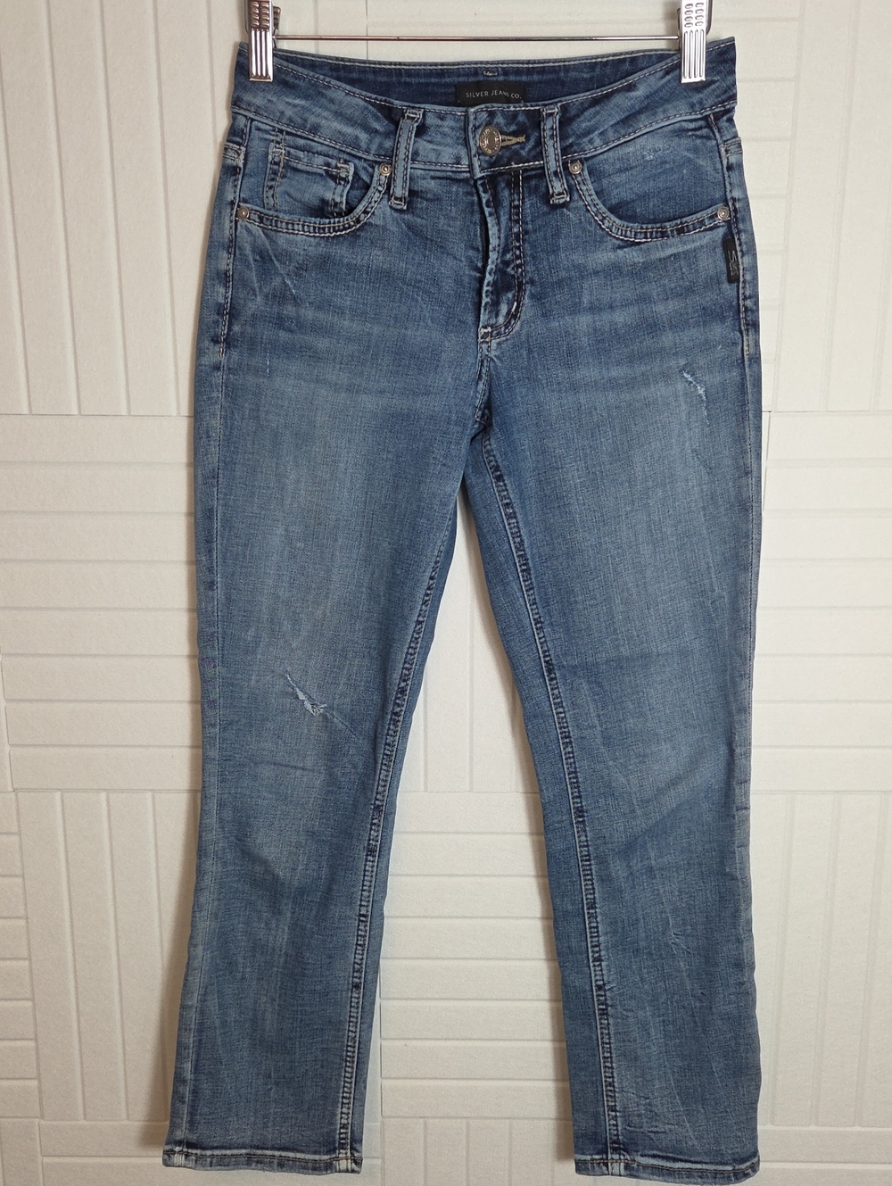 Silver Jeans Britt Capri Distressed Jeans Size 26